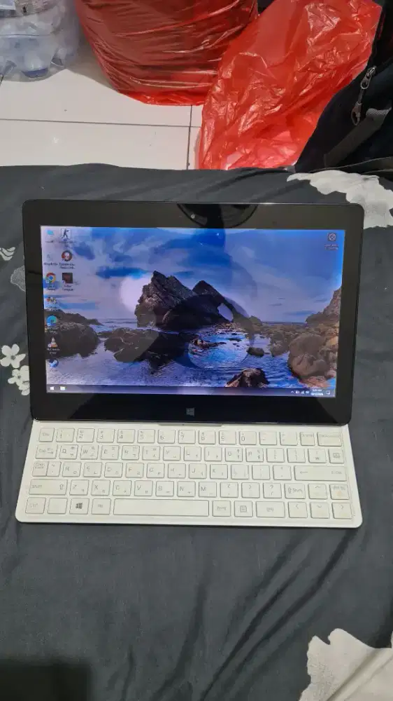 Laptop Tablet LG TabBook 2 11T74