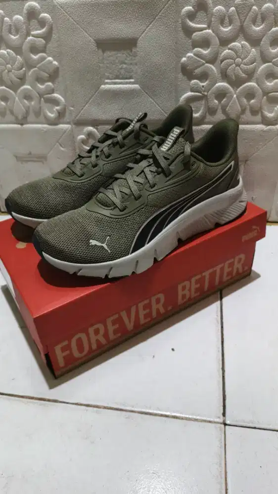 Sepatu Running Adidas (Original)