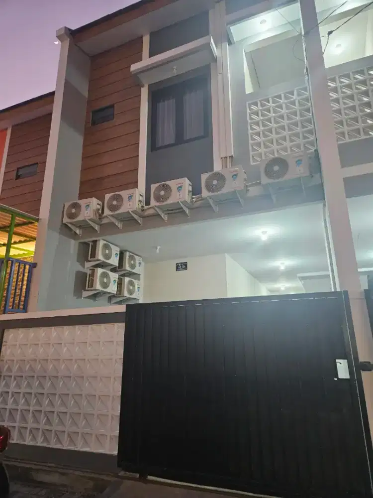 Dijual rumah kost 2lantai, investasi menjanjikan penghasilan bulanan