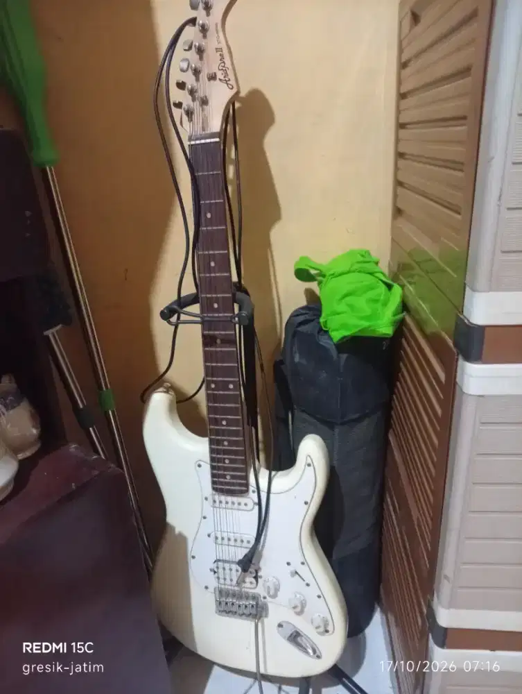 Gitar listrik Ariapro2