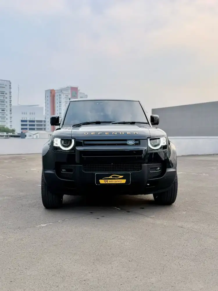 Land Rover Defender 110 SE 2.0

2021