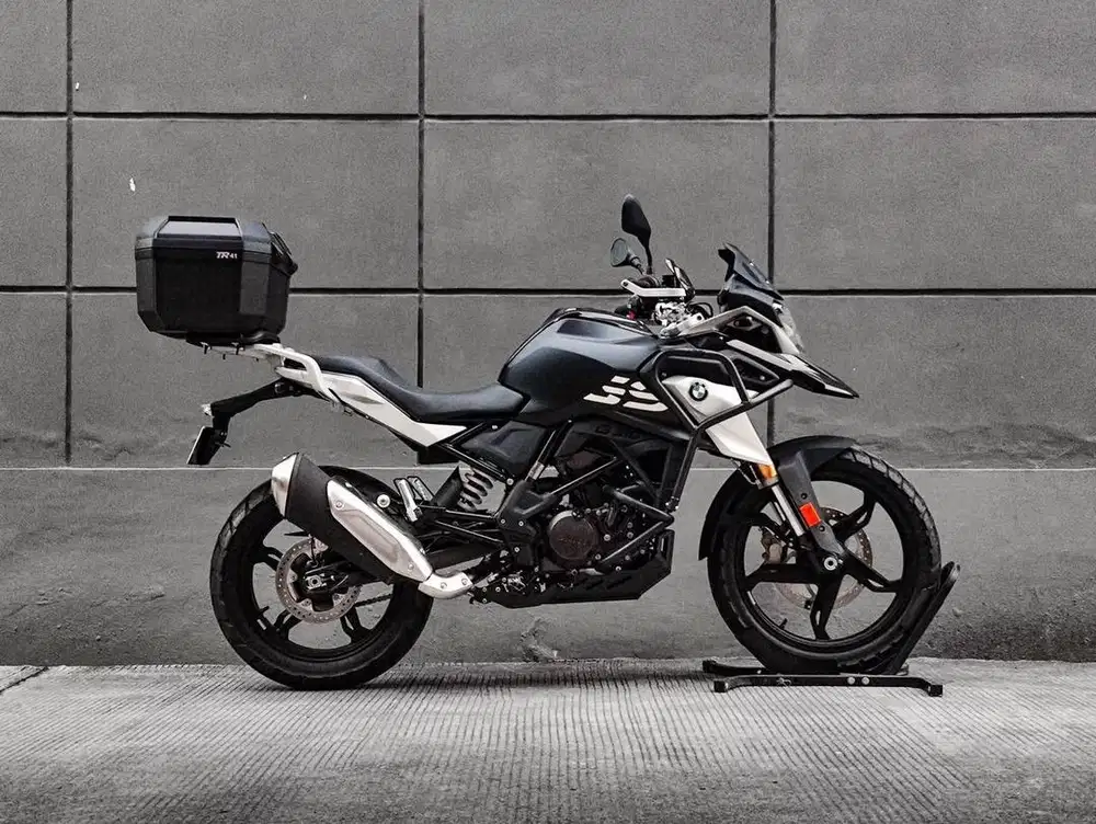 BMW G 310 GS tahun 2025 Very Low Odo Mulus TT FP Black FULL PAPER