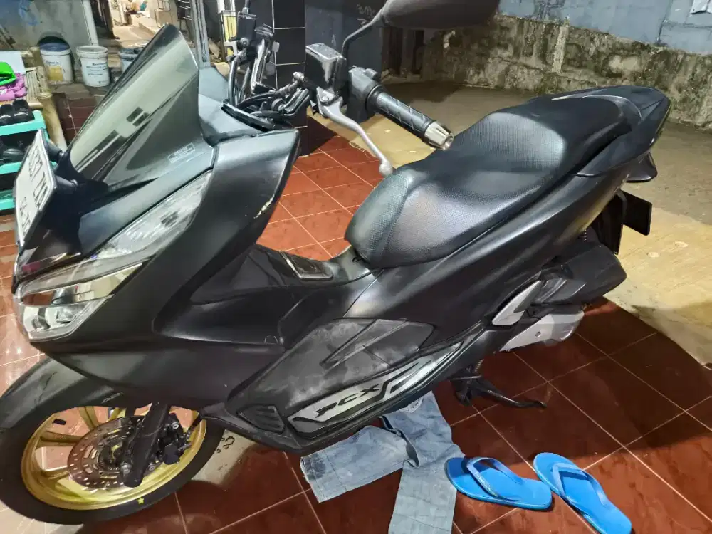 Motor HONDA PCX tahun 2020