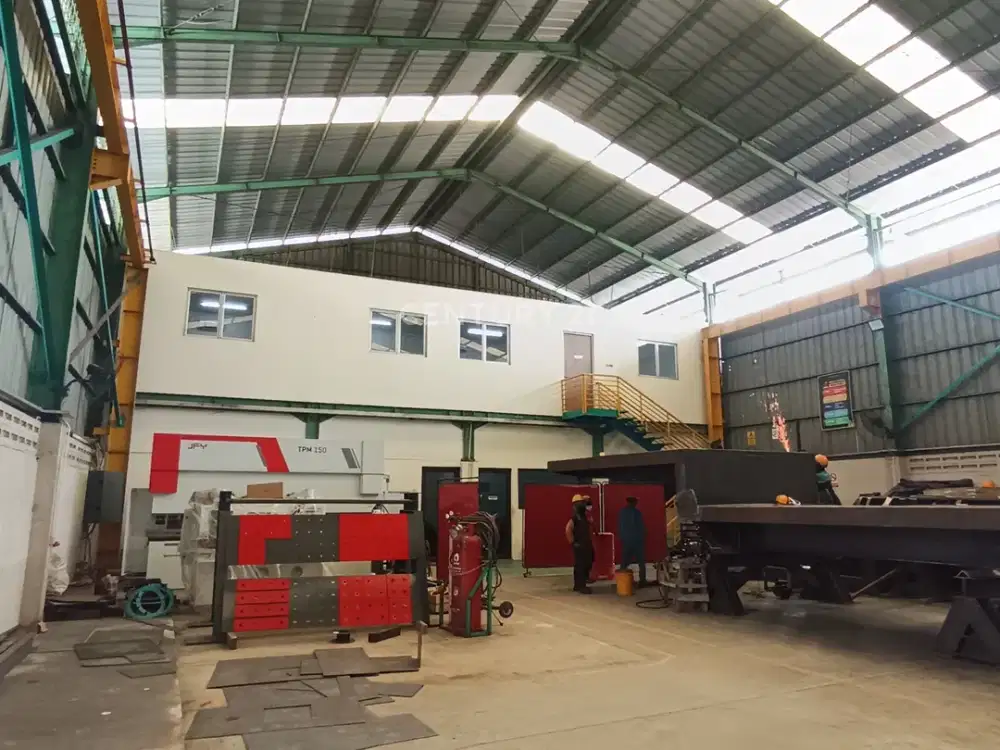 Gudang Workshop Siap Operasional Cileungsi LT 1675m LB 587m
