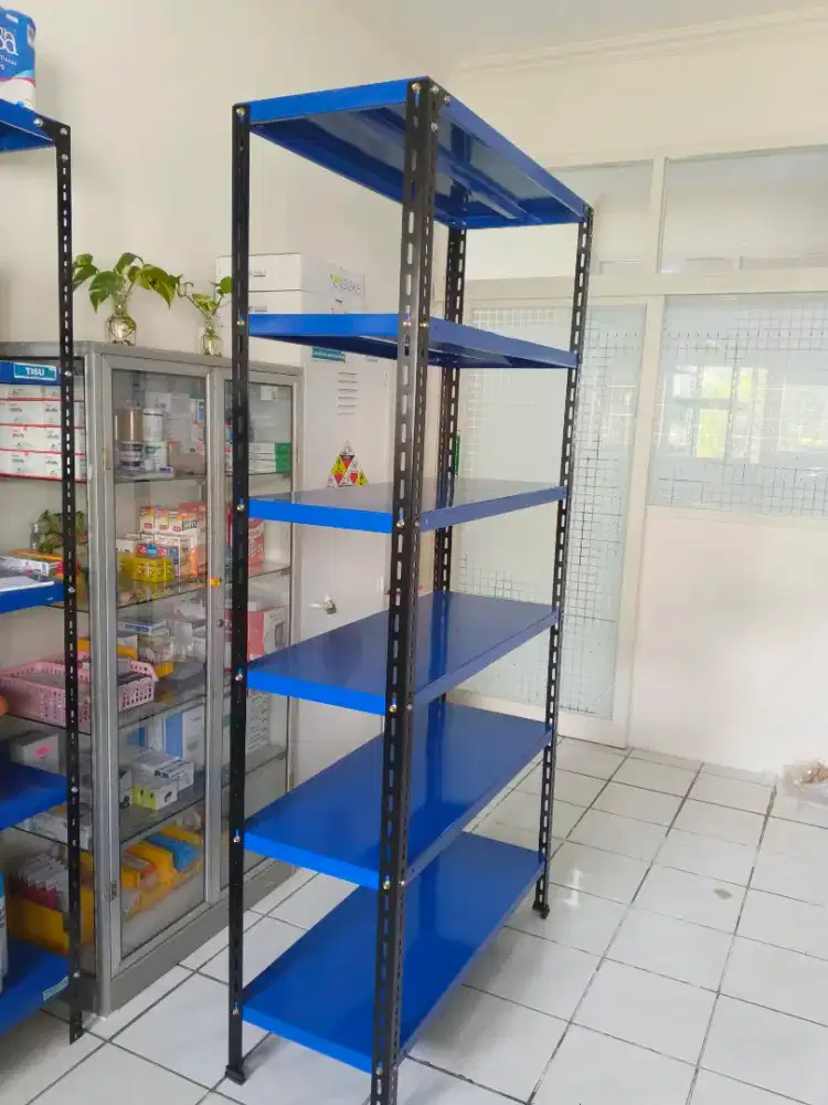 Rak siku besi lubang rak minimarket