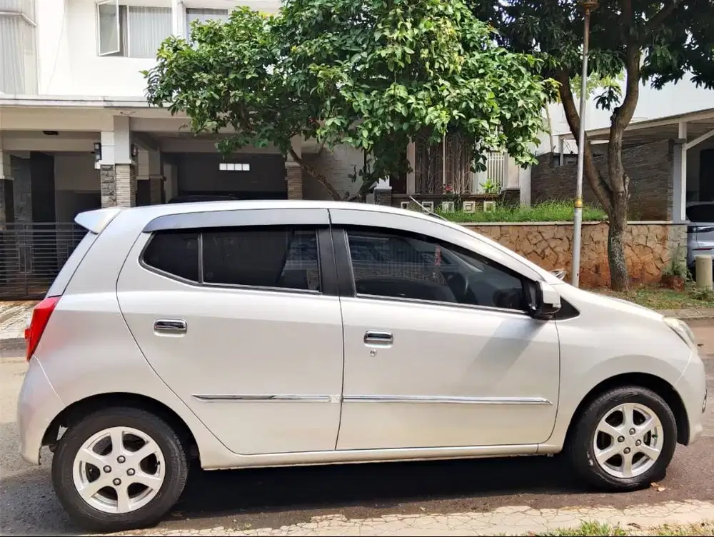 DIJUAL AYLA MATIC 1.0X AT 2015 TIPE X (LANGSUNG PEMILIK)