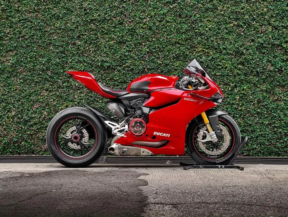 Ducati Panigale 1199 S tahun 2015 Rare Special Unit Low Odo Mulus FP