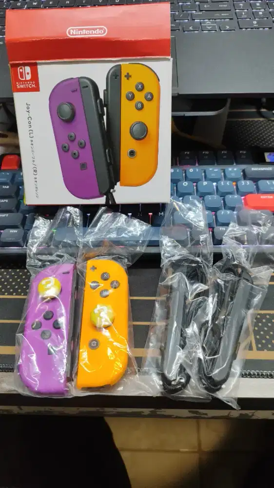 Joy con Nintendo switch 1 bekas purple orange