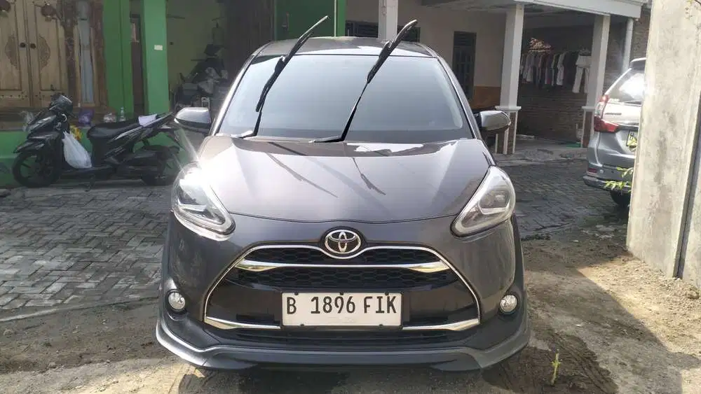 Toyota Sienta 2018 Bensin
