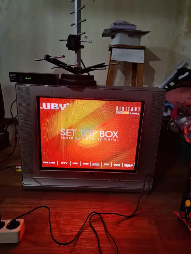TV Samsung 21 in komplit STB ,antena