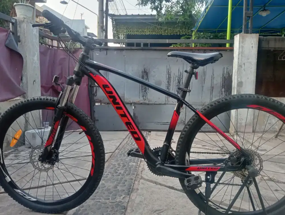Jual MTB united monanza 4.0 UK 27'5 Aloy