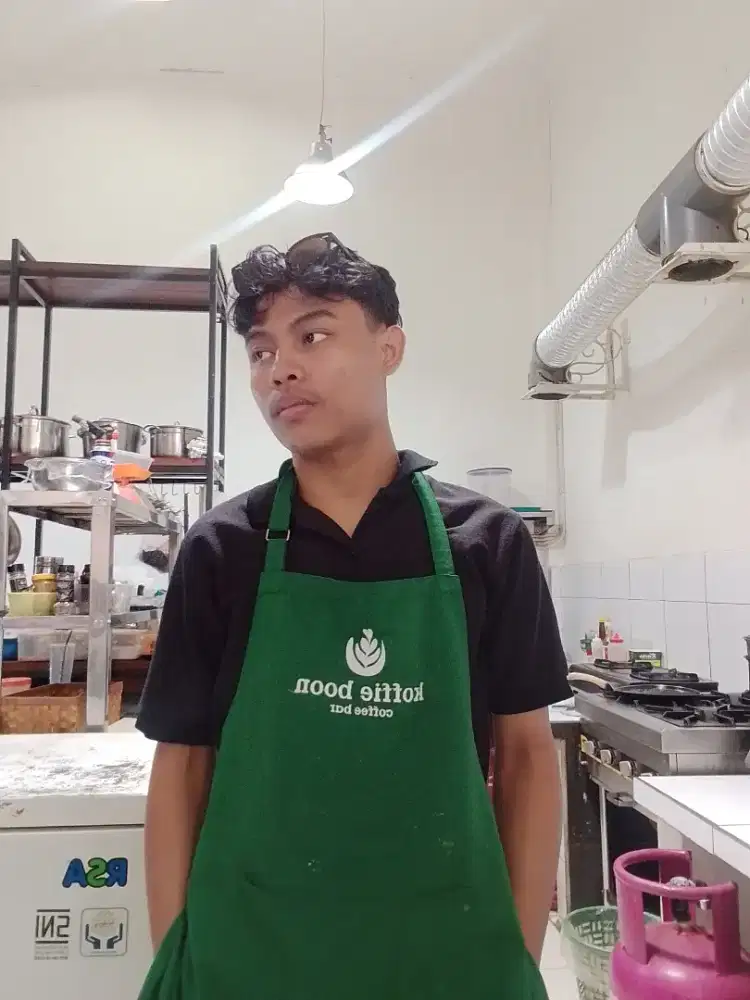 Saya mencari lowongan kerja yg ada mes nya
