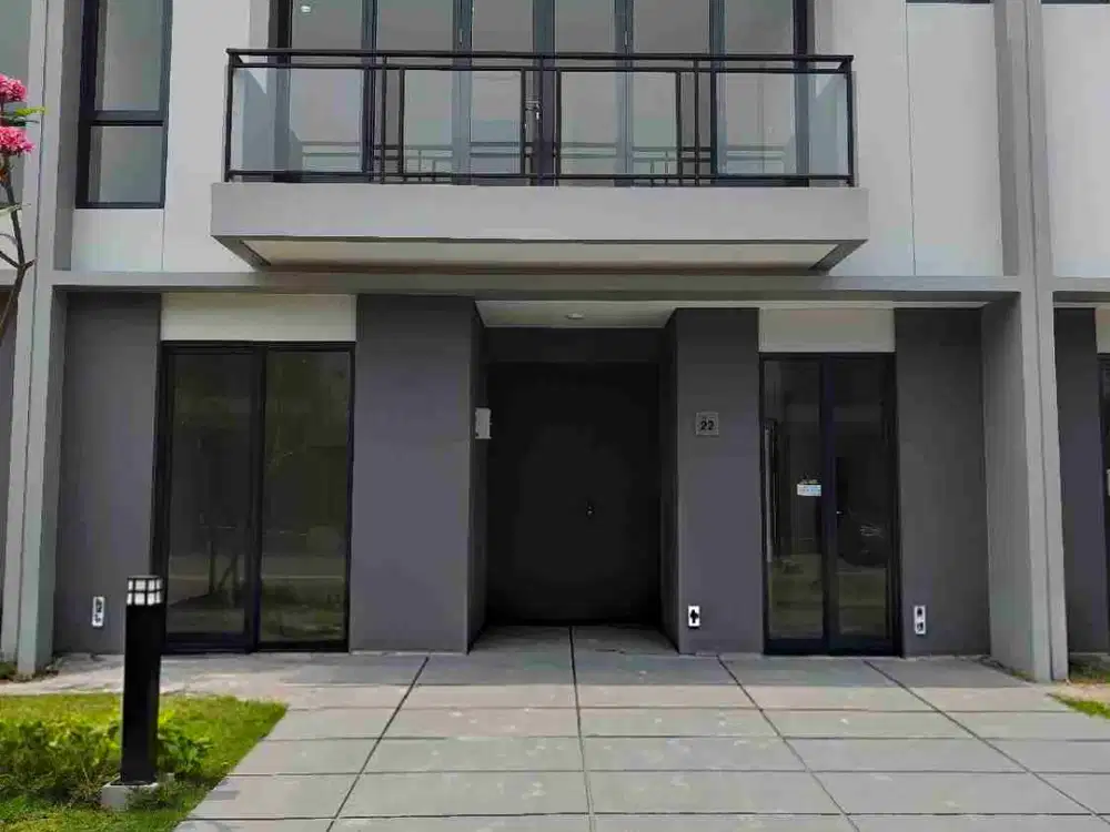 Disewakan Cepat Rumah Baru Siap Huni Kamar 4 di Paramount Petals Tangerang