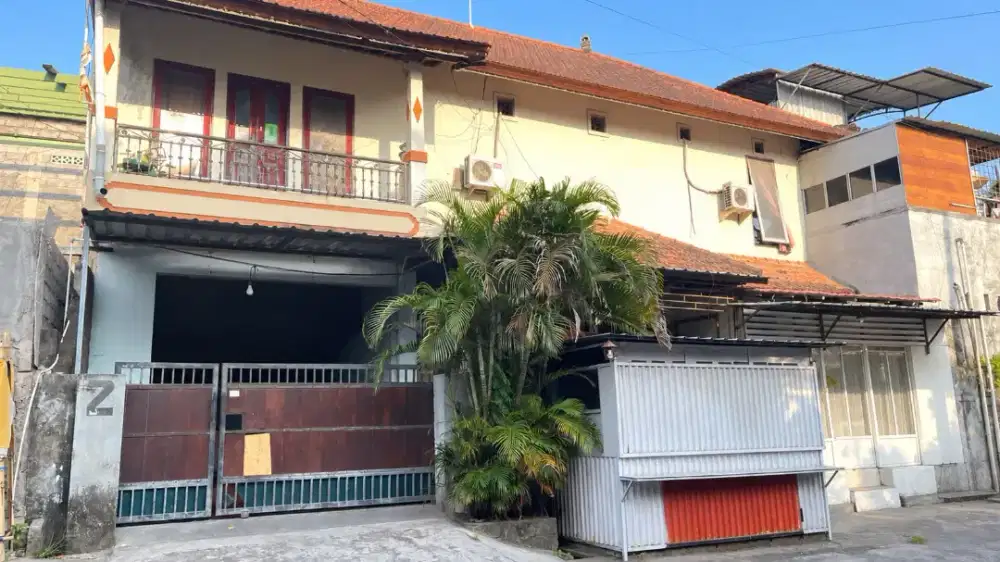 Rumah lantai 2 posisi hook hitung tanah di Jl Kusuma Bangsa Denpasar