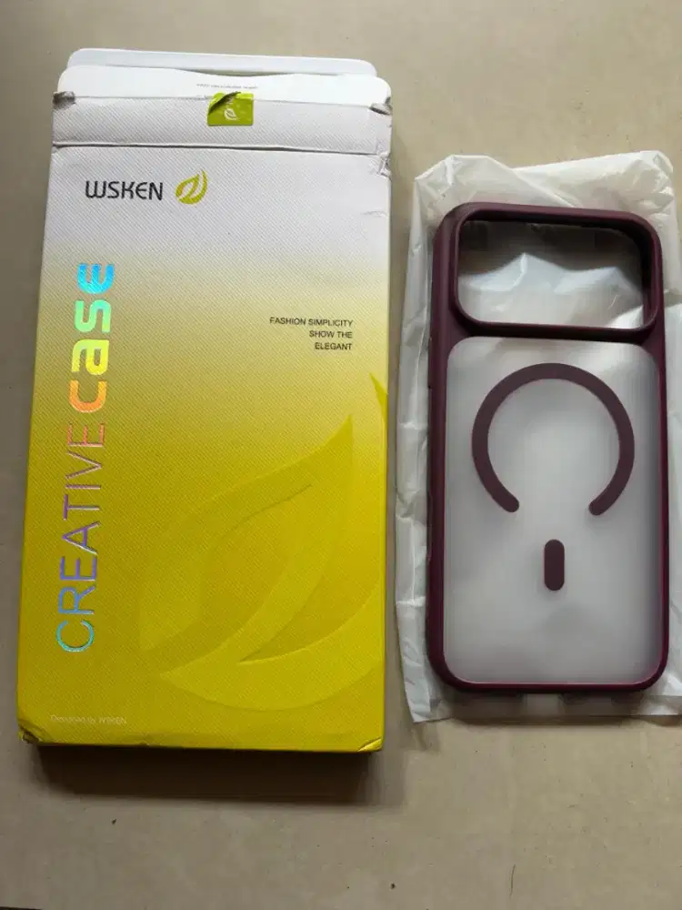 Case iphone 18 promax burgundy