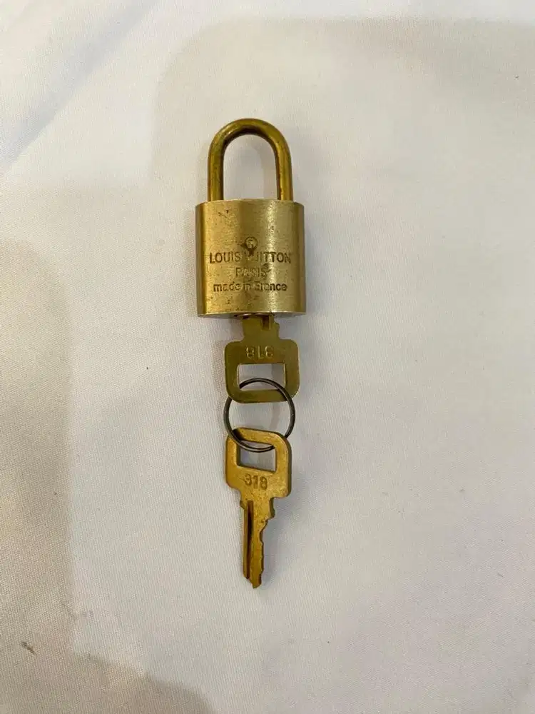 Gembok Tas LV 318