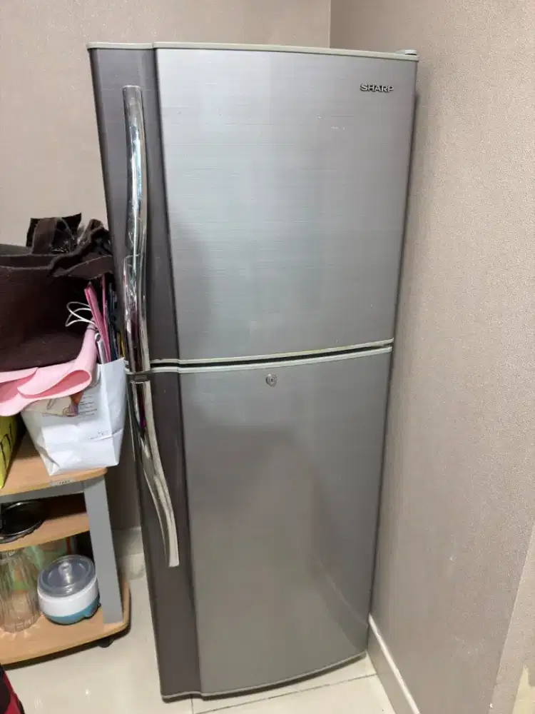 KULKAS SHARP 2 PINTU TINGGI 165