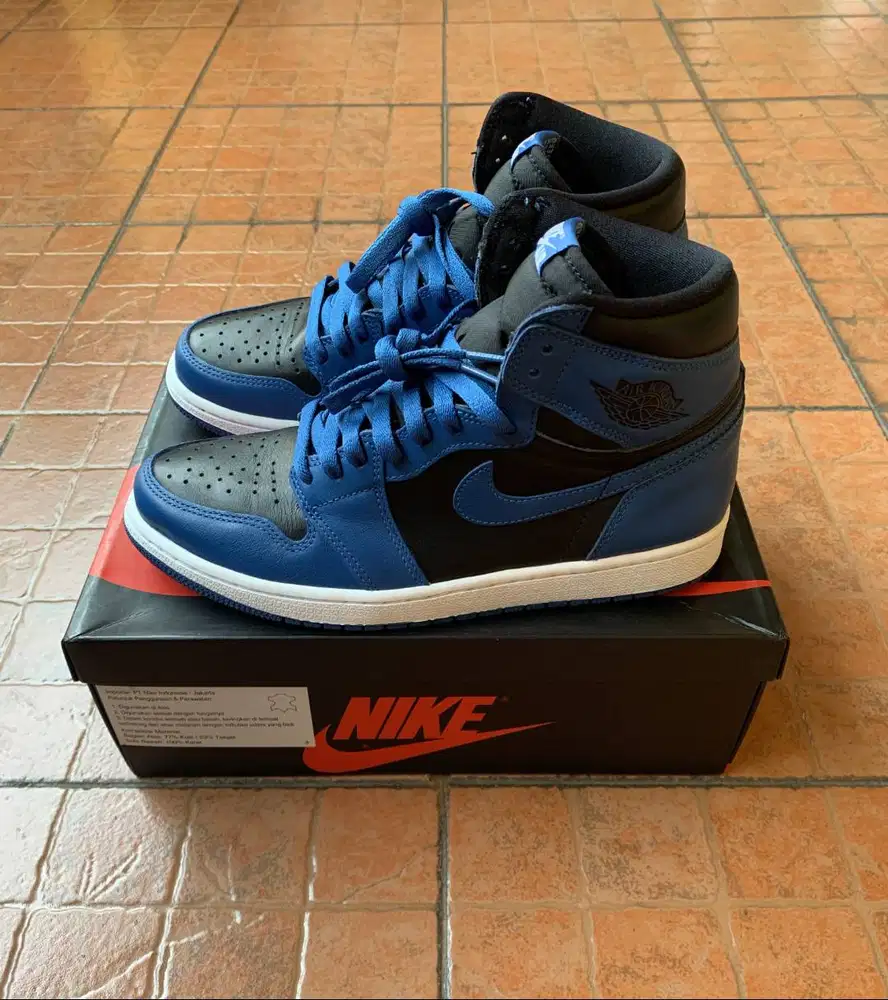 Nike Air Jordan 1 High OG Dark Marina Blue Size US 9 / Euro 42.5 VNDS
