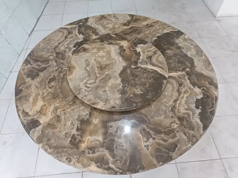 Dijual Meja Marmer Bulat Klasik Diameter 130 cm – Kaki Kayu Ukir
