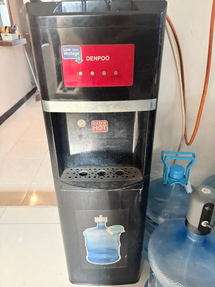 Dispenser galon bawah