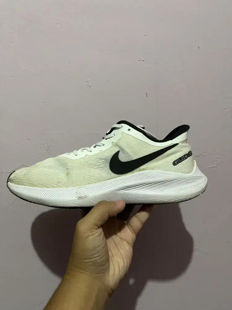 Nike guide 10
