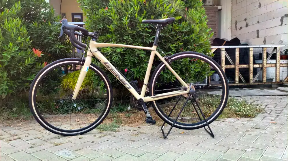 Jual sepeda balap (road bike). Genio Aerio R1 700C