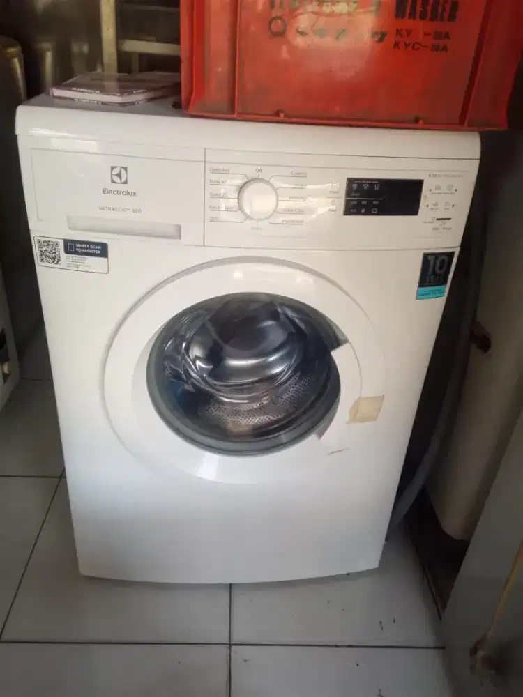 Mesin cuci Electrolux