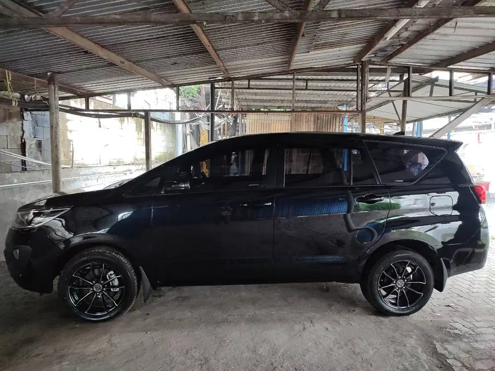 Toyota kijang innova reborn V diesel 2.4 V 2021A/T kit venturer2022/23
