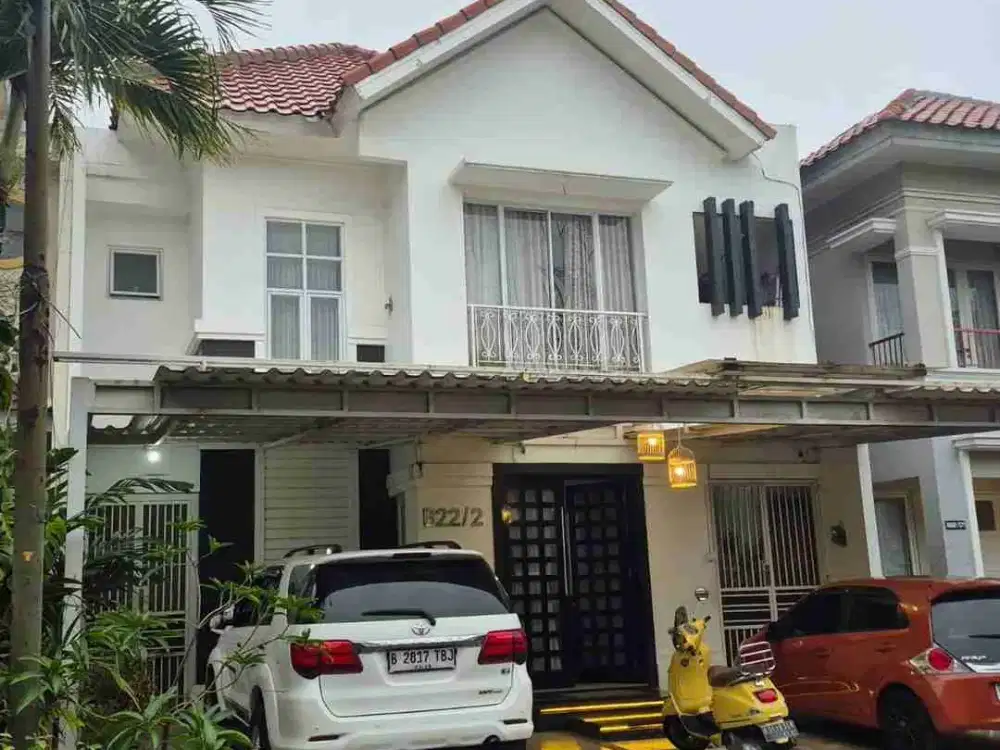 DIJUAL CEPAT RUMAH DENGAN KOLAM RENANG PRIBADI DI LEGENDA WISATA CIBUBUR