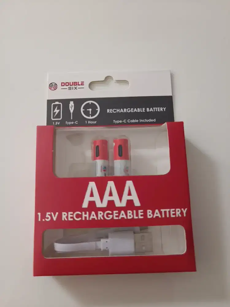 Baterai isi ulang AAA 1.5V