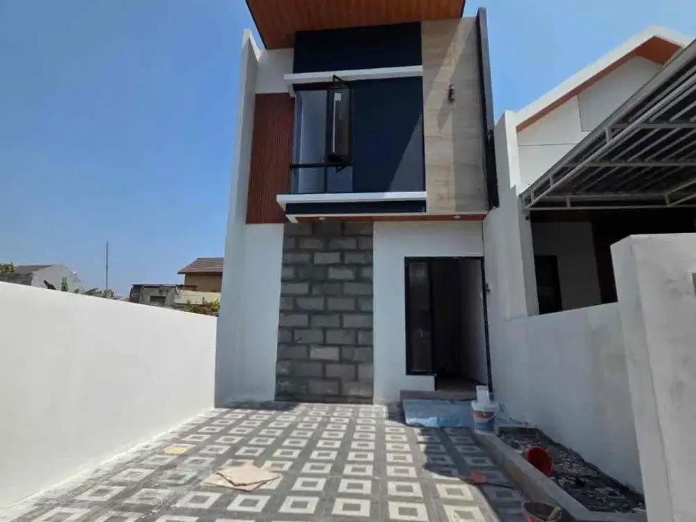 rumah baru 2lt dekat campus surabaya 700jt an
