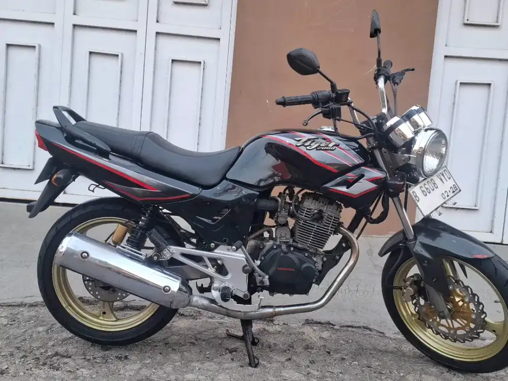 Honda Tiger lama