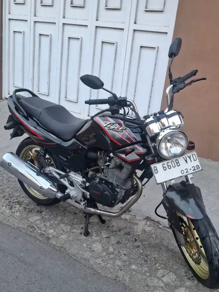 Honda Tiger Plat B