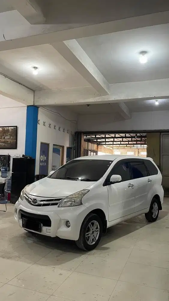 Daihatsu xenia 1.3 R Delux matic 2012