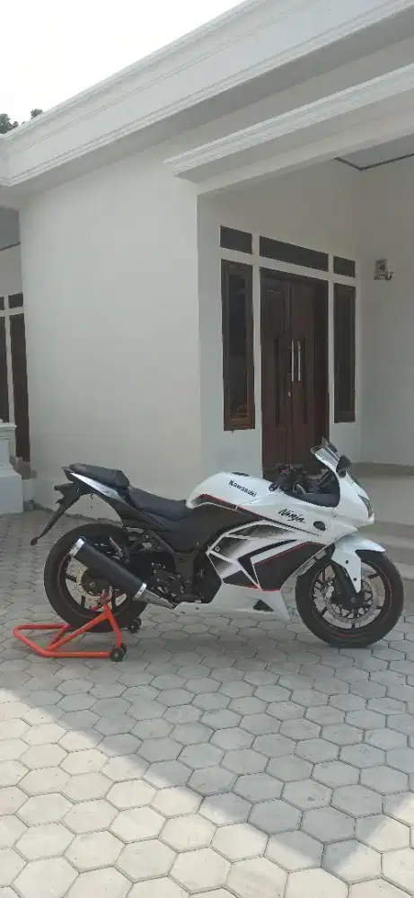 Kawasaki Ninja 250R INJEKSI CBU THAILAND