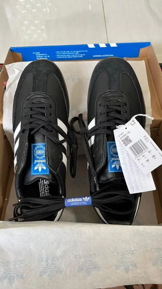 Sepatu Adidas NEW