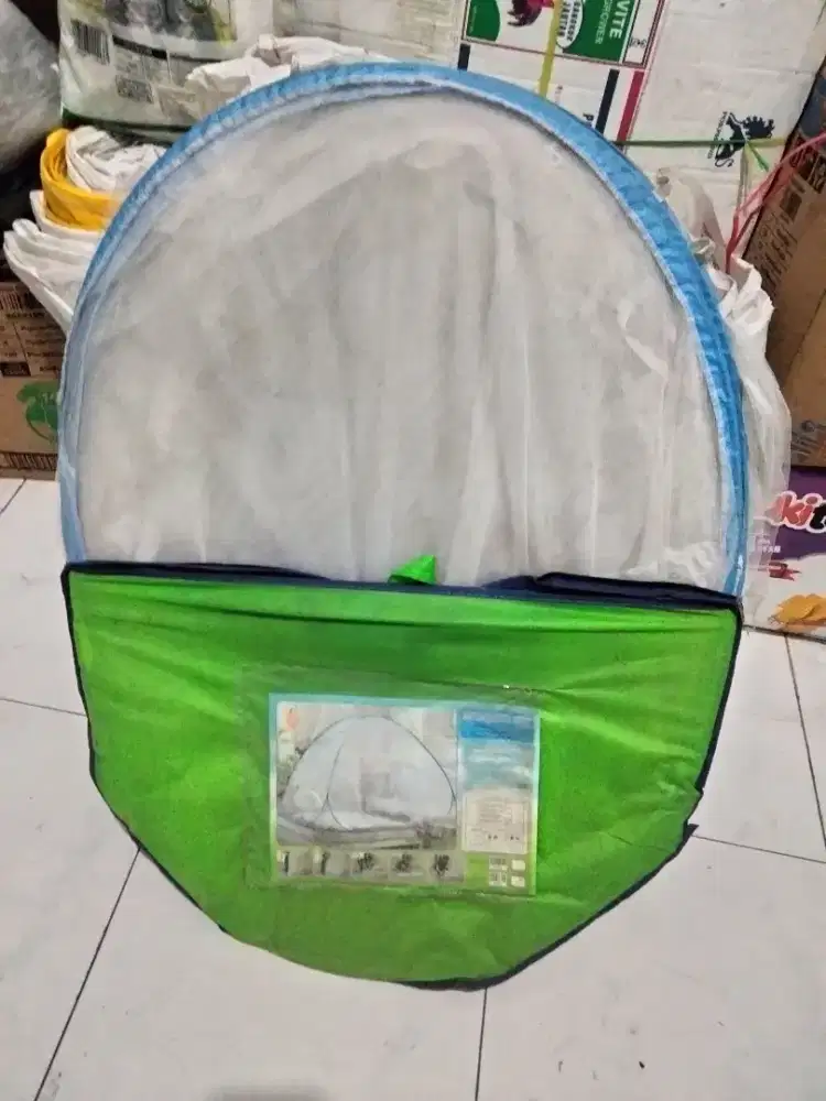 Kelambu anti nyamuk