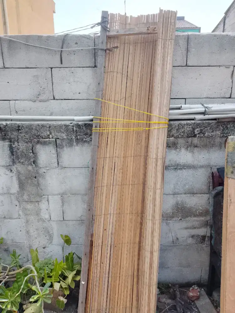Krey bambu teras rumah