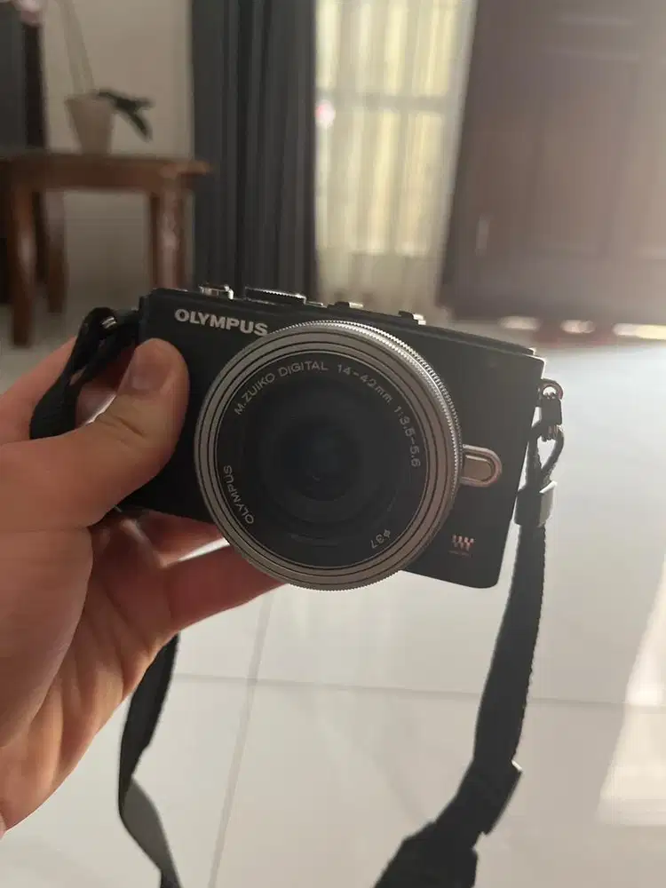 Dijual Kamera Mirrorless Olympus Pen Epl - 5