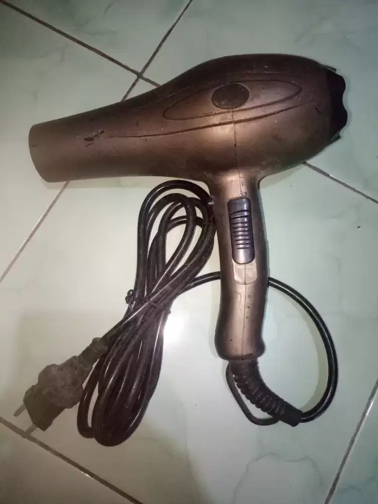 HAIR DRYER SIAP PAKAI 25 RIBU AJA