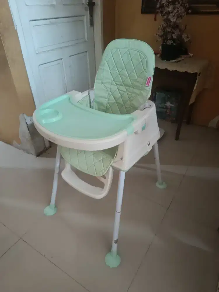 Kursi makan anak right star