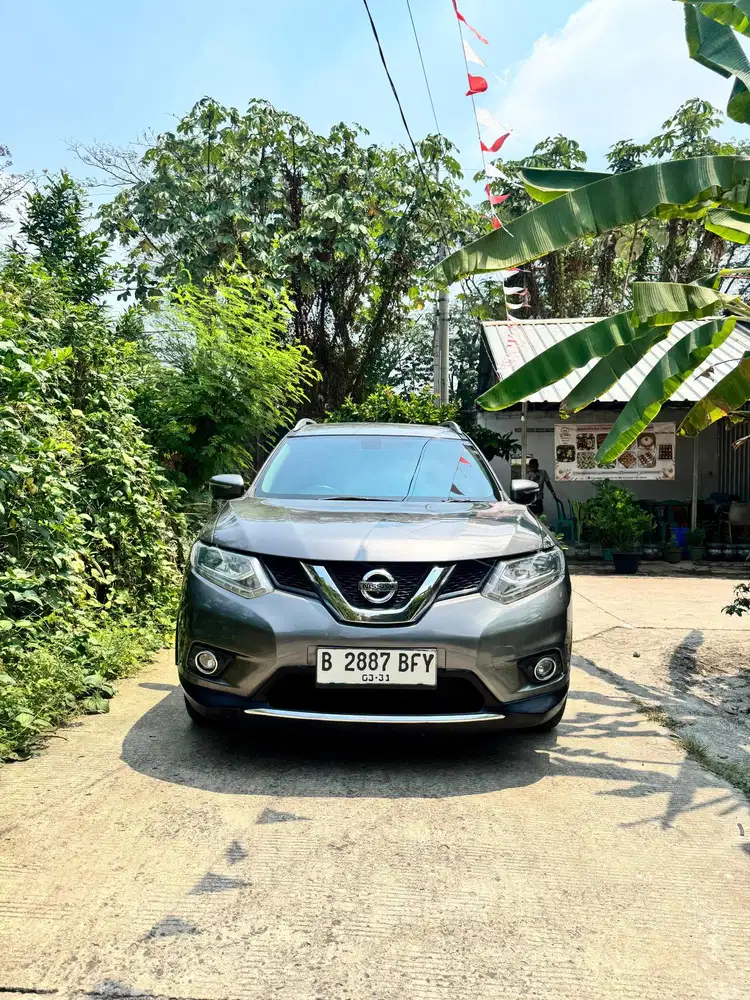 Nissan X Trail 2.5 AT 2015