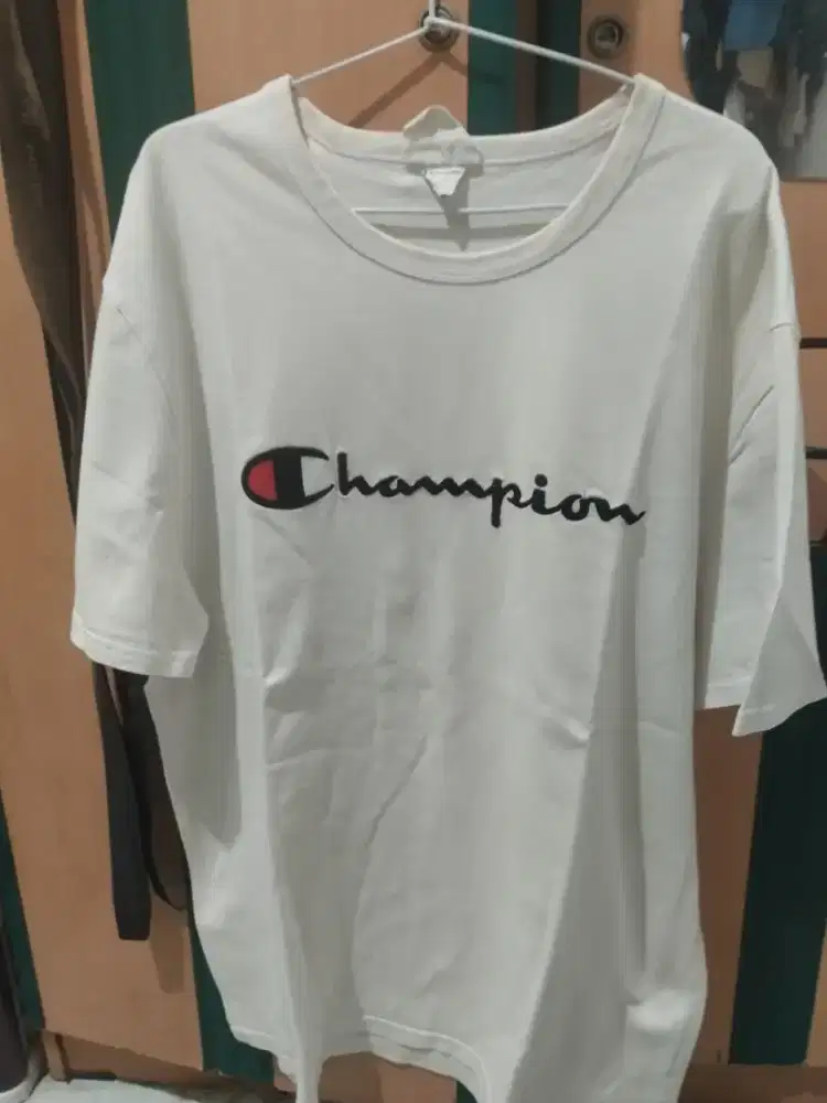KAOS CHAMPION PUTIH