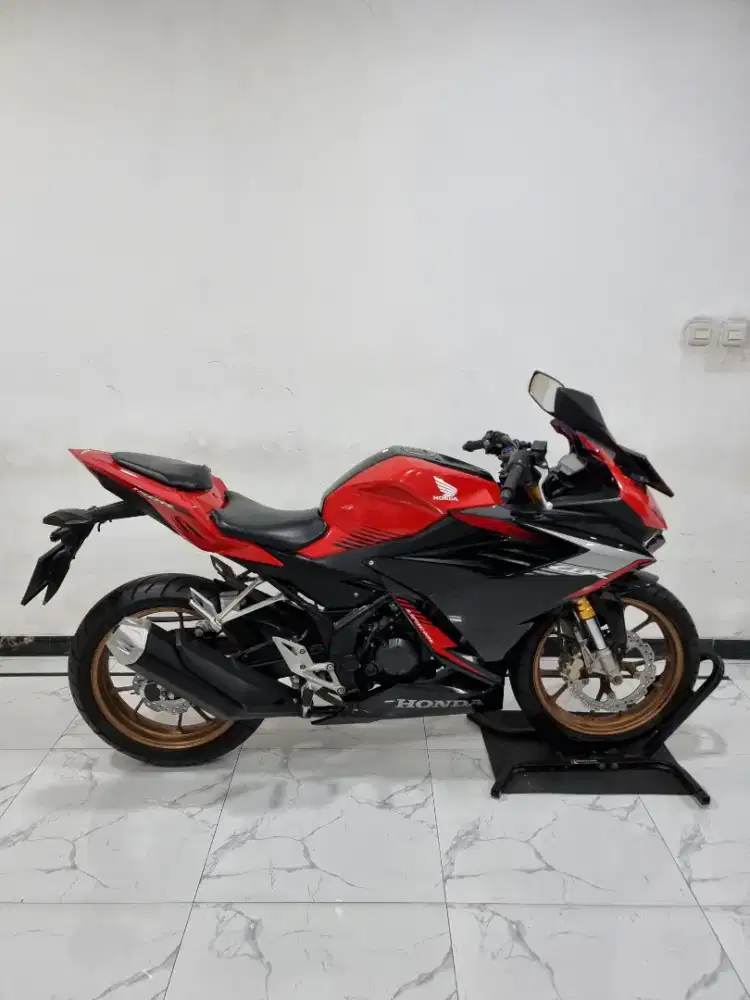Honda CBR 150 R USD LED Fi 2021 bln 10 Gress Kredit DP 1 JT aja