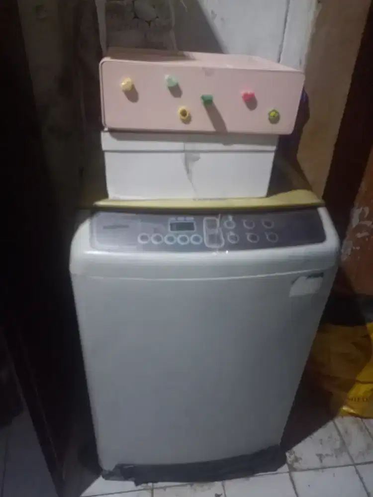 DIJUAL CEPAT MESIN CUCI 1 TABUNG