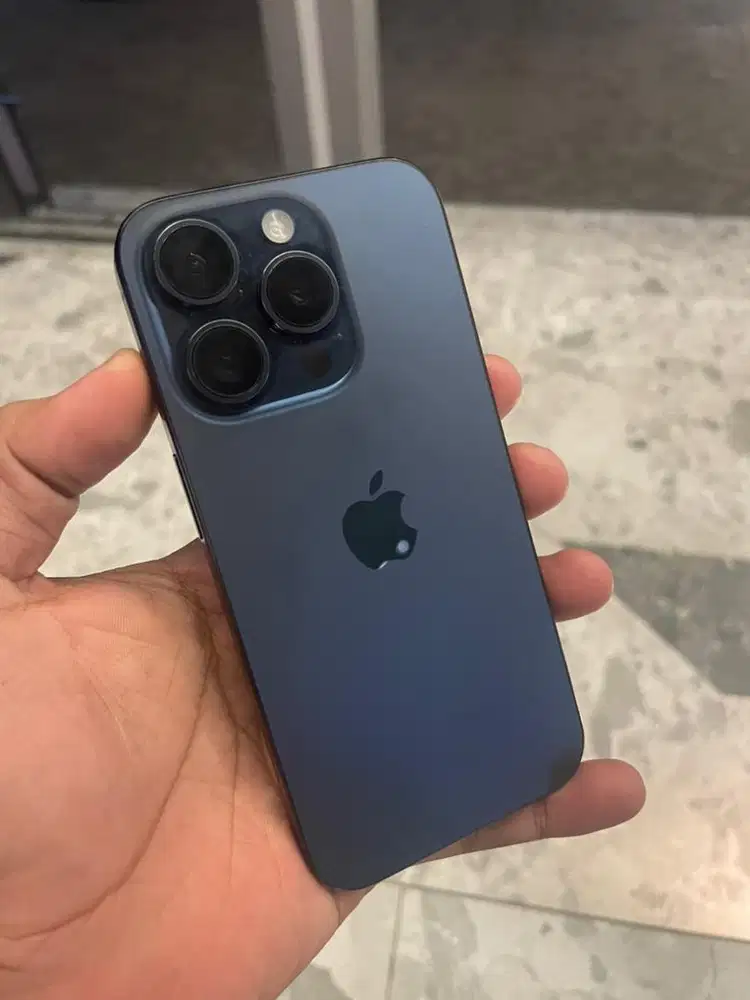 iPhone 15 pro 128Gb iBox