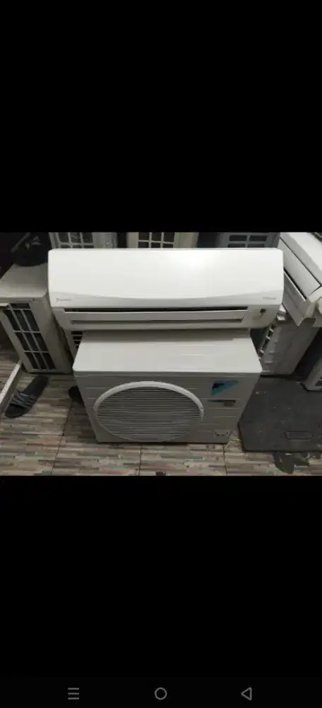 AC Daikin 1pk second bergaransi