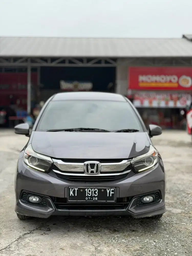 Mobilio E CVT istimewa