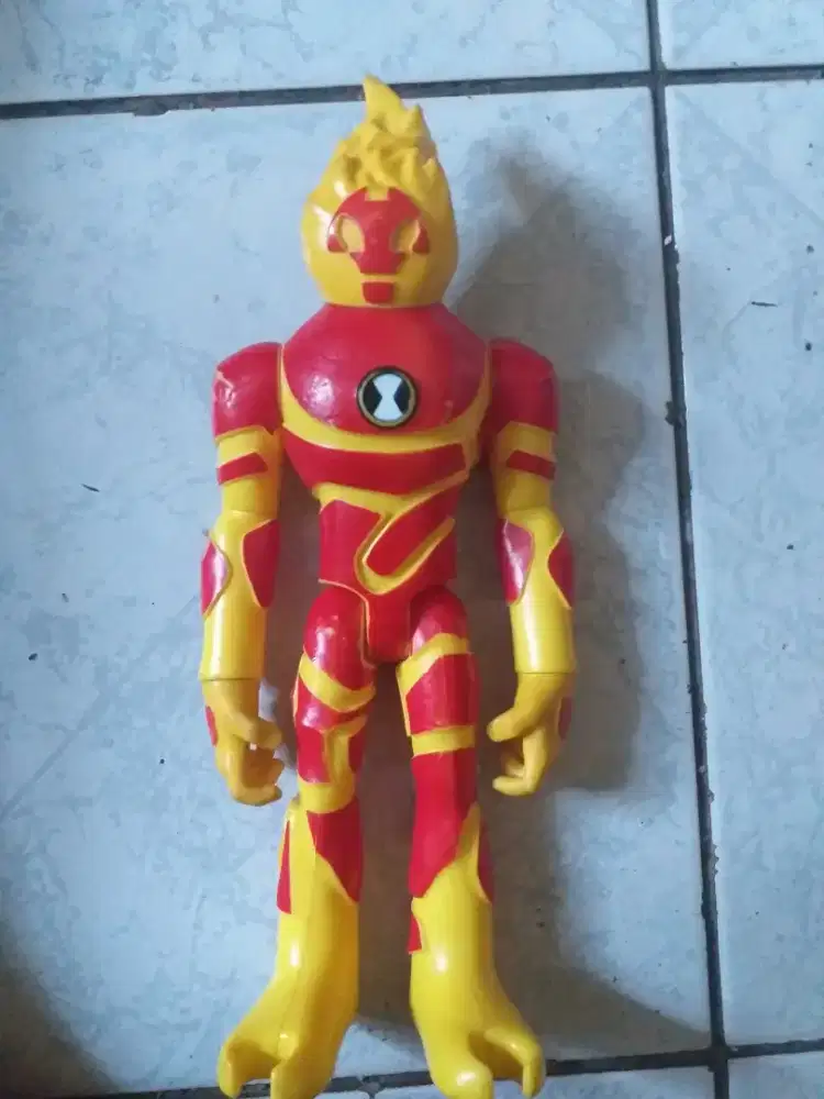 Action figure superhero