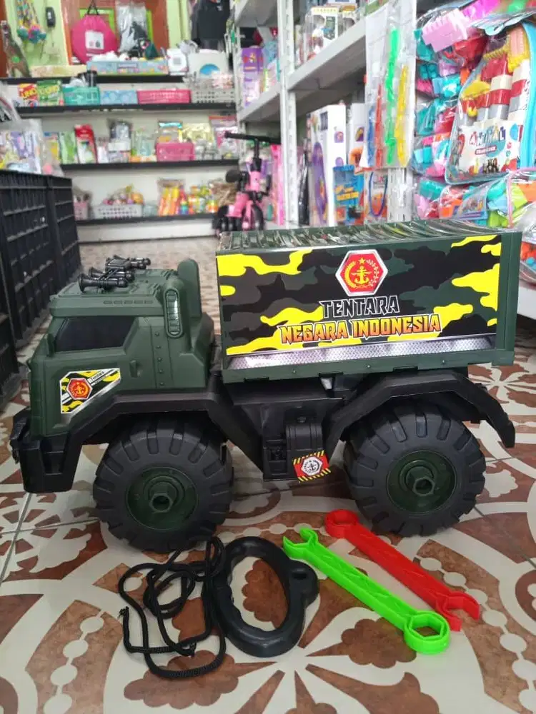 mainan anak truk tni